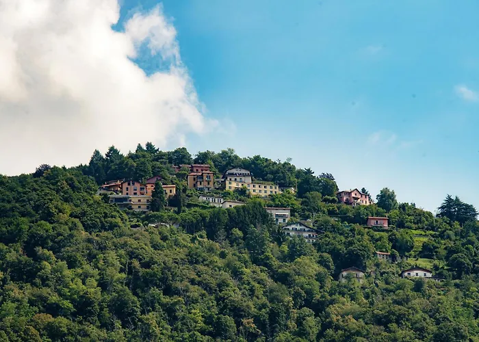 Caesar Suites By "The House Of Travelers" Como