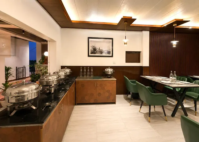 Hotel Sanawar View Kasauli