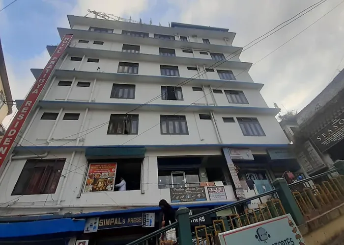 Capital O 8272 Hotel Pratigya Residency Gangtok