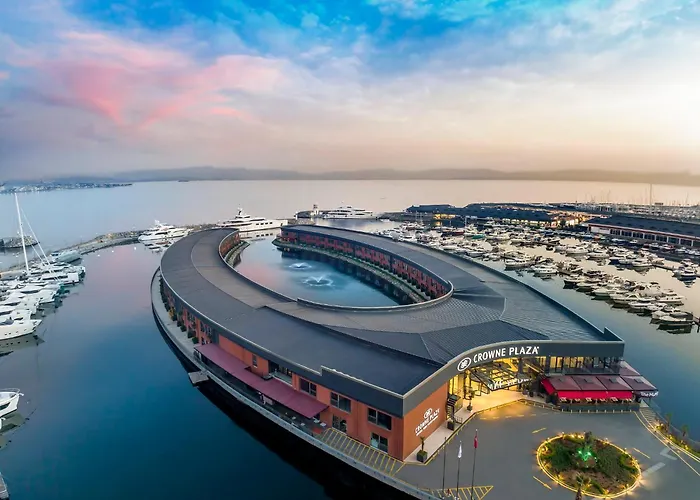 Crowne Plaza Istanbul Tuzla Viaport Marina By Ihg Hotel