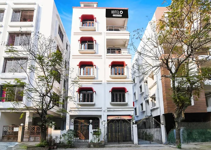 Super Hotel O Biswa Bangla Sarani Kolkata