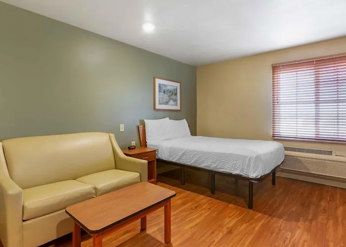 Extended Stay America Select Suites - Indianapolis - Greenwood