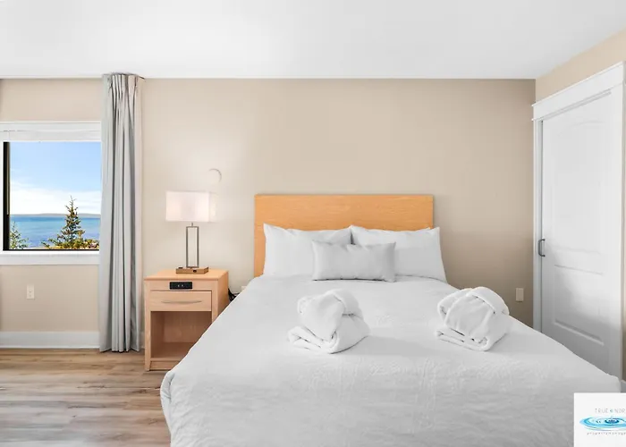 Kasa Gold Coast Inn Traverse City