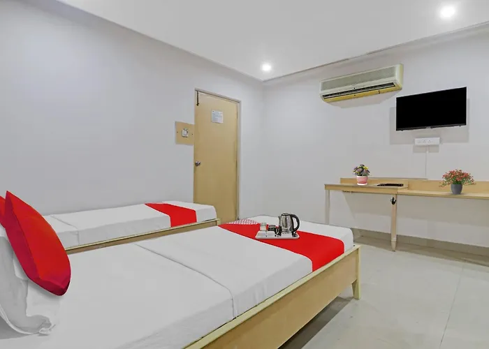 Hotel O Padmini Near Lakdikapool Metro Station Hyderabad