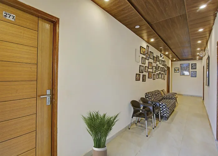 Oyo 88692 Grey Castle Inn Mussoorie