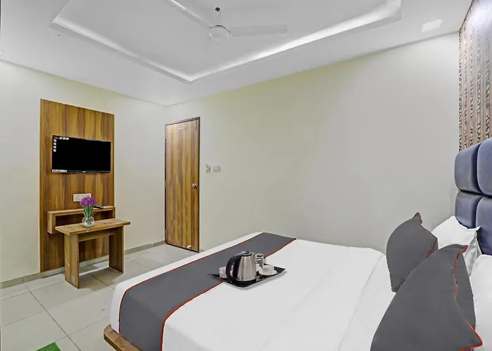 Hotel O Hill View Vadodara