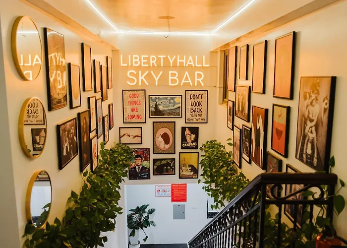 Liberty Hall Tam Coc Hotel & Villa NINH BINH