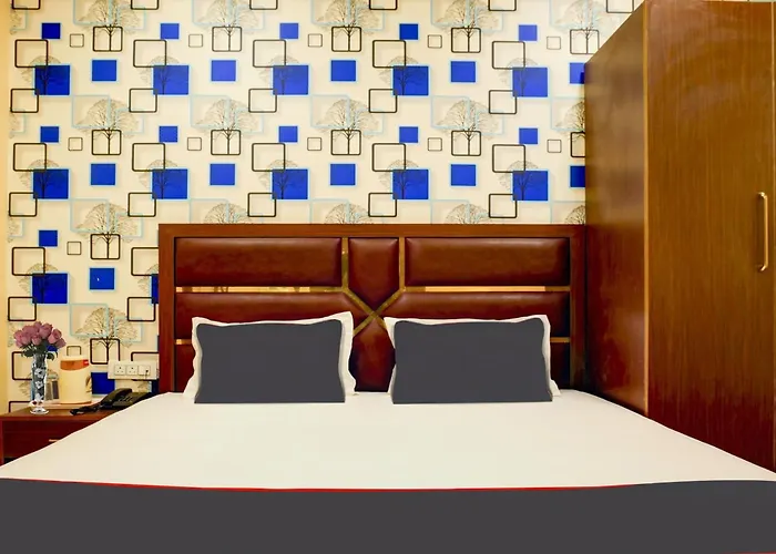 Collection O Blue Diamond Hotel Prayagraj