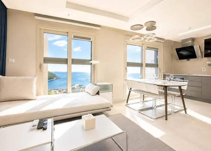 Y Collection By Uh Flat Osiria Aparthotel Busan