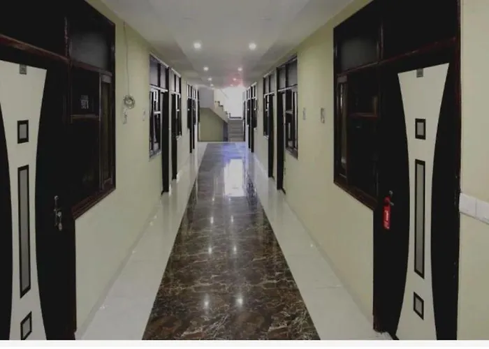 Hotel O Alpine Chandigarh