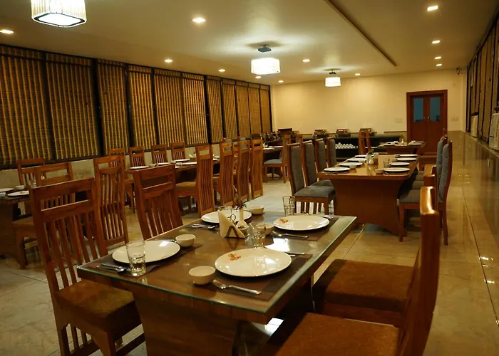 Vasant Corbett Resort Ramnagar 
