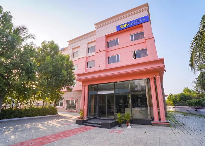 Fabhotel Grand & Resorts Chennai