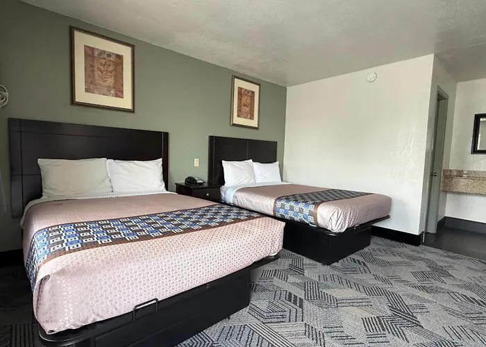 Budget Inn Ada