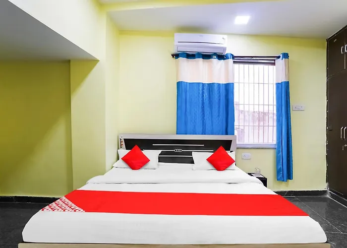Hotel O Flagship Jai Shri Krishna Raipur 