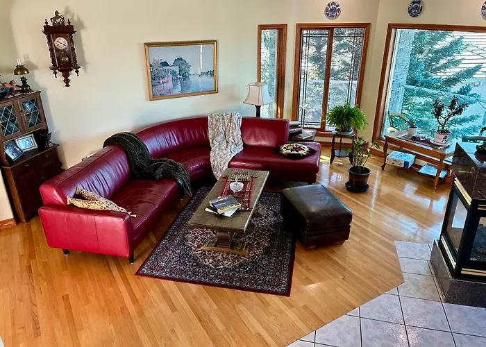 Rocky Mountain View Bed & Breakfast Cochrane