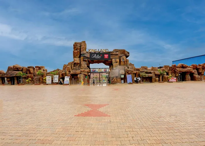 Hotel O Kingland Water Park Rohtak