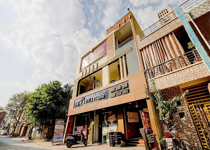 Hotel O Satyam Shree Indore
