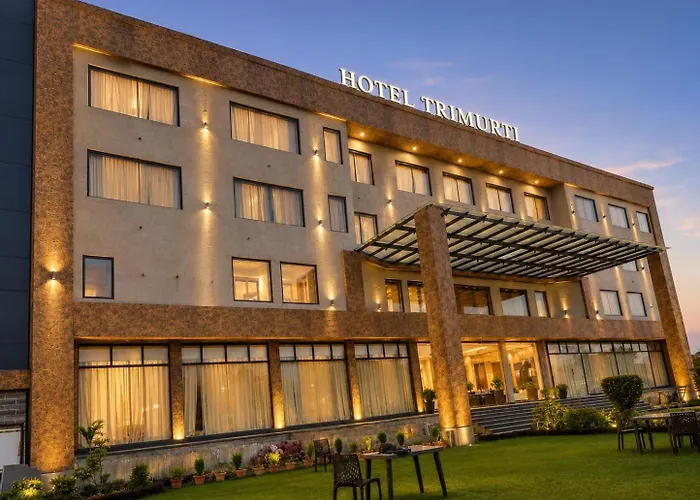 Hotel Trimurti By Carlton Suites Ayodhya