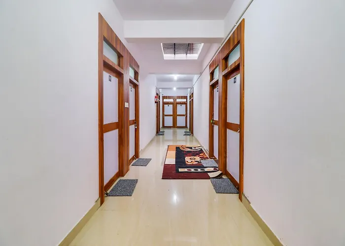 Hotel O Paras Palace Jhansi