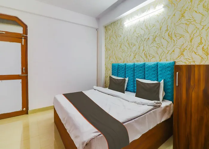 Hotel O Paras Palace Jhansi