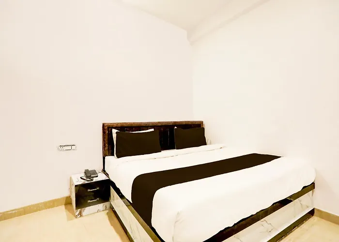 Hotel O Aditya Residency Varanasi