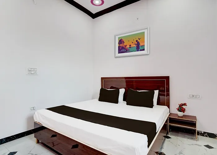 Oyo Bypass Hotel Noida
