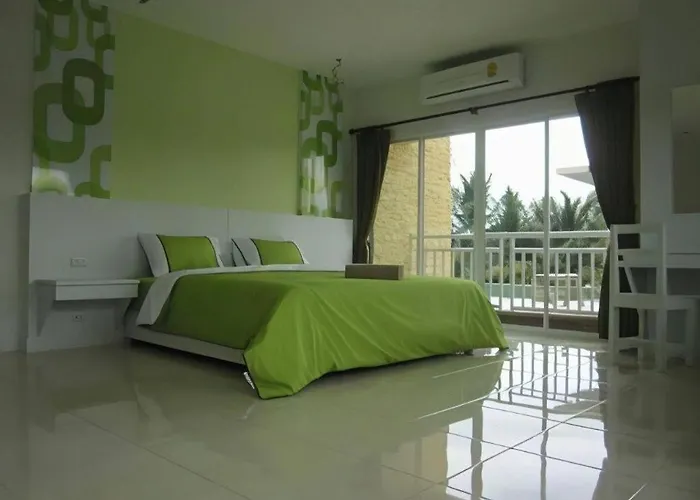 Seabreeze Bangsaen Hotel Chonburi