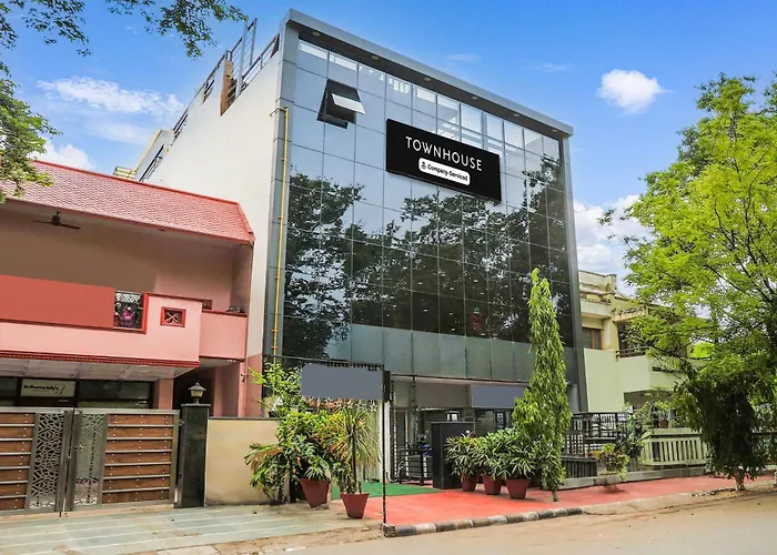 Super Townhouse Vikaspuri Hotel Delhi 