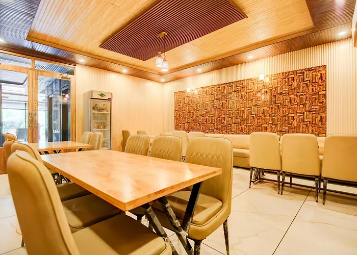 Hotel O Platinum Zirakpur