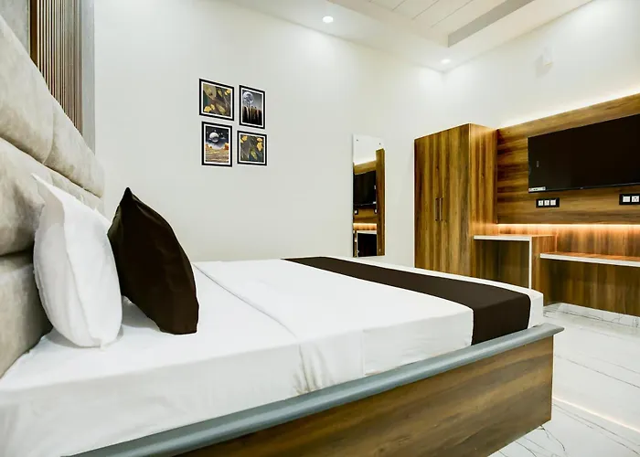 Hotel O Platinum Zirakpur