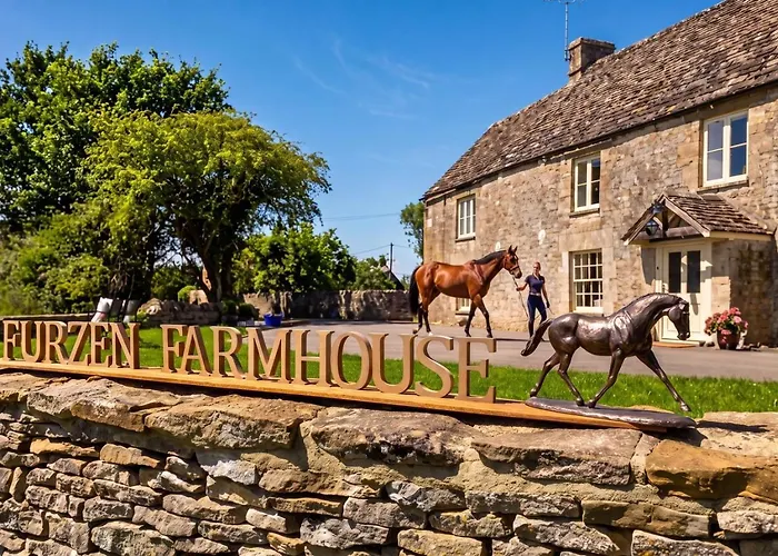 Furzen Farmhouse - Quiet Alternative To A Hotel Cirencester