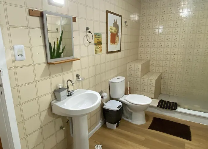 Quarto Com Varanda Privada A 160 Metros Da Praia Do Farol Da Barra 3 Salvador
