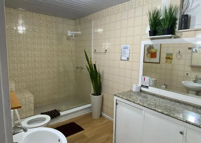 Quarto Com Varanda Privada A 160 Metros Da Praia Do Farol Da Barra 3 Salvador