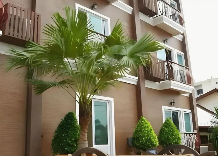 Red Balcony Hotel Pattaya