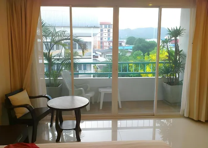Hua Hin Avenue Hotel