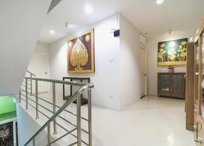 Oyo 818 Suksomboon Residence Bangkok