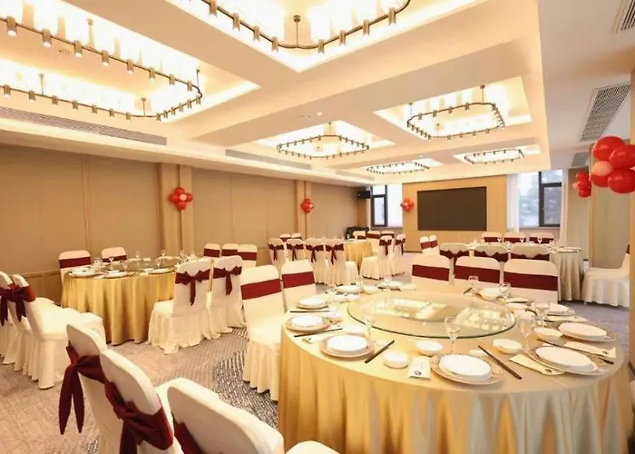 Zhangjiagang Jiangnan Garden Hotel