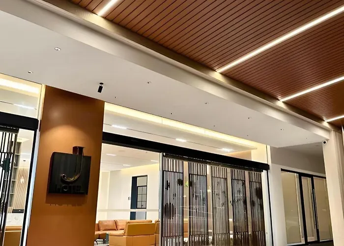 J Hotel Bandar Seri Begawan