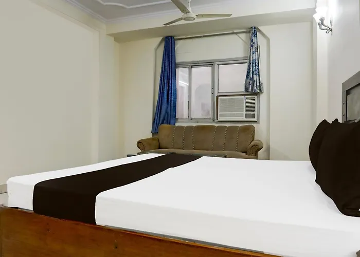 Hotel Golden Deluxe Delhi 