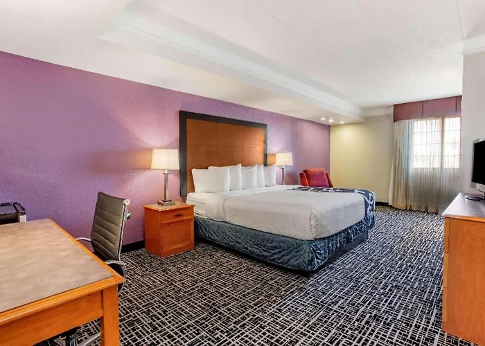 Chicago O'Hare Airport Hotel Elk Grove Village