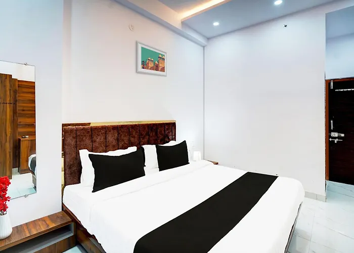 Hotel O Raj Gharana Udaipur
