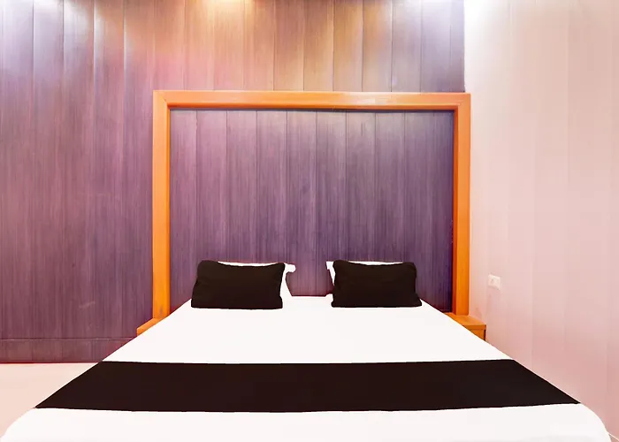 Hotel O Shagun Palace Kanpur