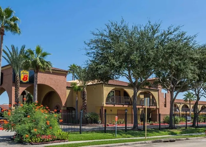Super 8 By Wyndham Houston/Nasa/Webster Area Hotel