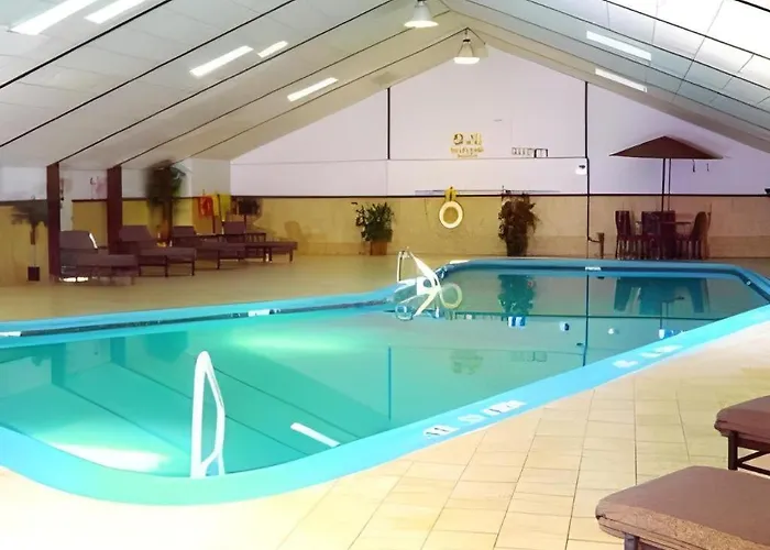 Garden Plaza Hotel Saddle Brook