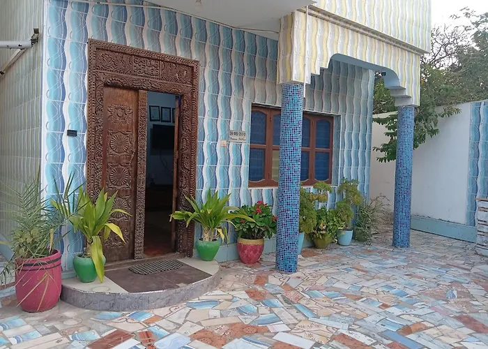 Luca & Irina Airport Hotel Zanzibar