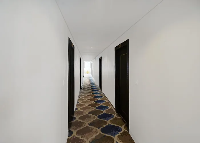 Hotel O Blue Stone Prayagraj