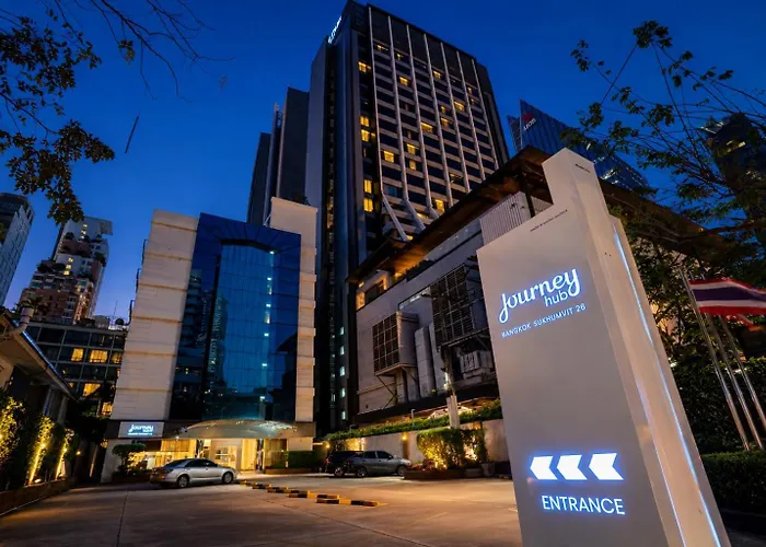 Journeyhub Sukhumvit 26, Bangkok - Formerly St James Hotel