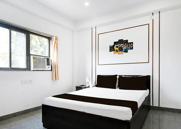 Hotel O Punam Guest House Bodh Gaya