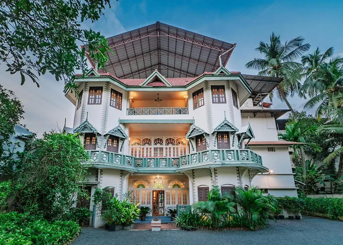 Sarada Mandiram Hotel Kochi