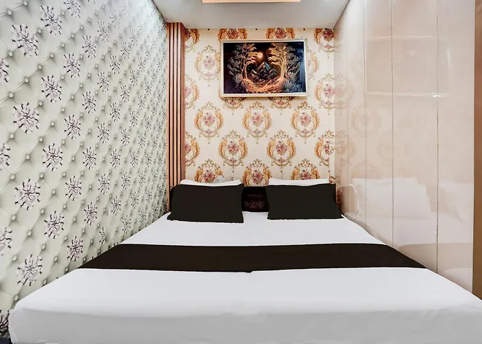 Hotel O Signature Plaza New Delhi